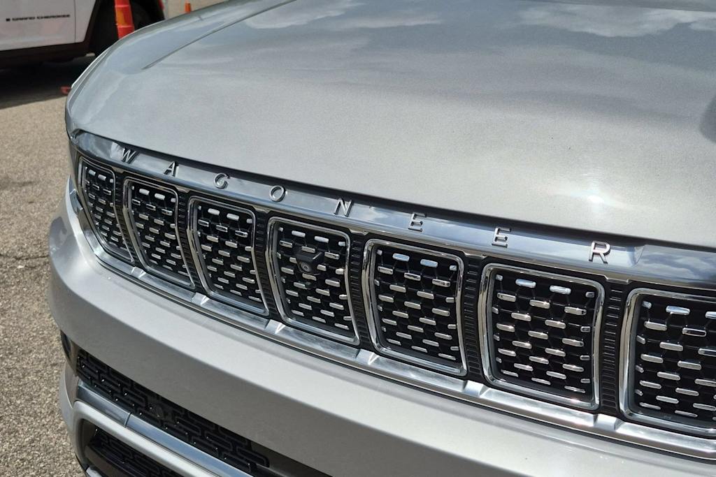 Thumbnail: 2022 Jeep Grand Wagoneer - 6