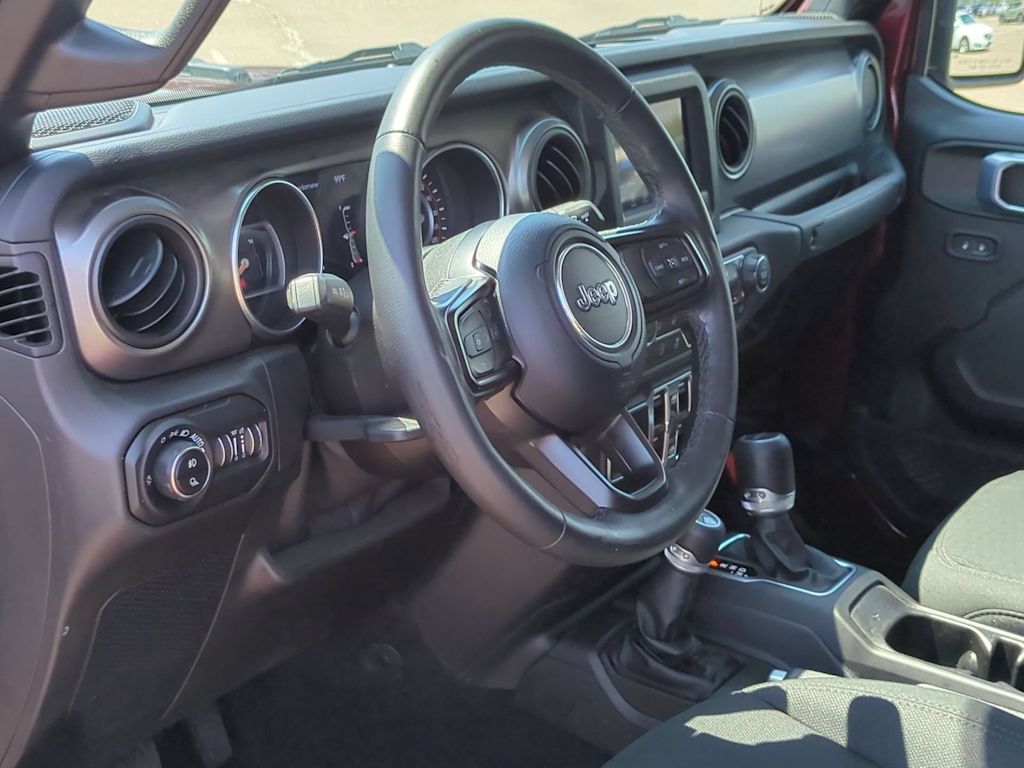 Thumbnail: 2021 Jeep Gladiator - 2