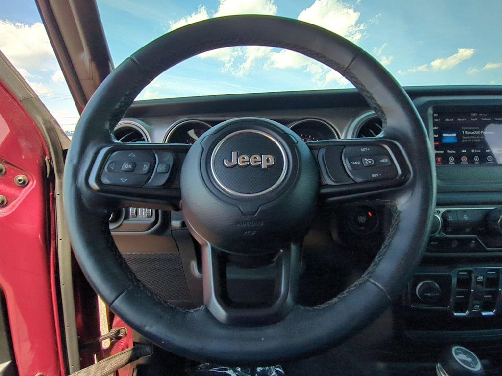Thumbnail: 2021 Jeep Gladiator - 14