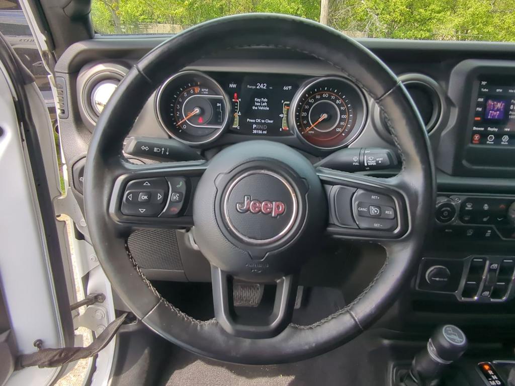 Thumbnail: 2021 Jeep Gladiator - 13