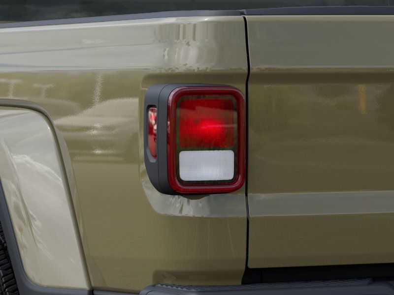 Thumbnail: 2026 Jeep Gladiator - 16