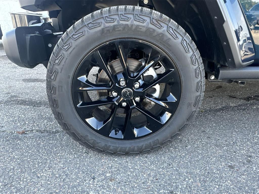 Thumbnail: 2025 Jeep Gladiator - 8