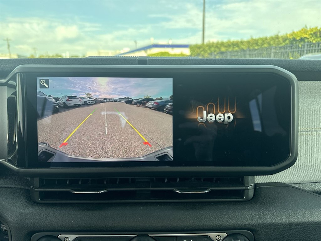 Thumbnail: 2025 Jeep Gladiator - 33