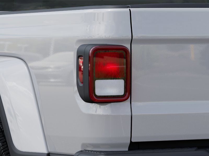 Thumbnail: 2026 Jeep Gladiator - 16