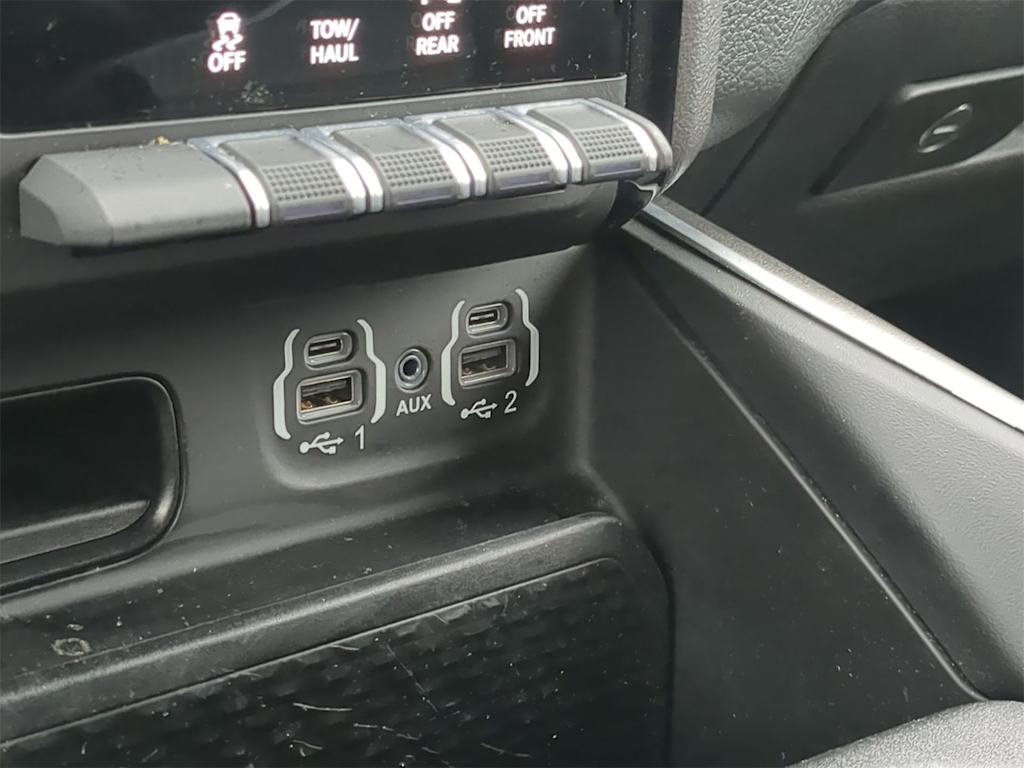 Thumbnail: 2021 RAM 1500 - 16