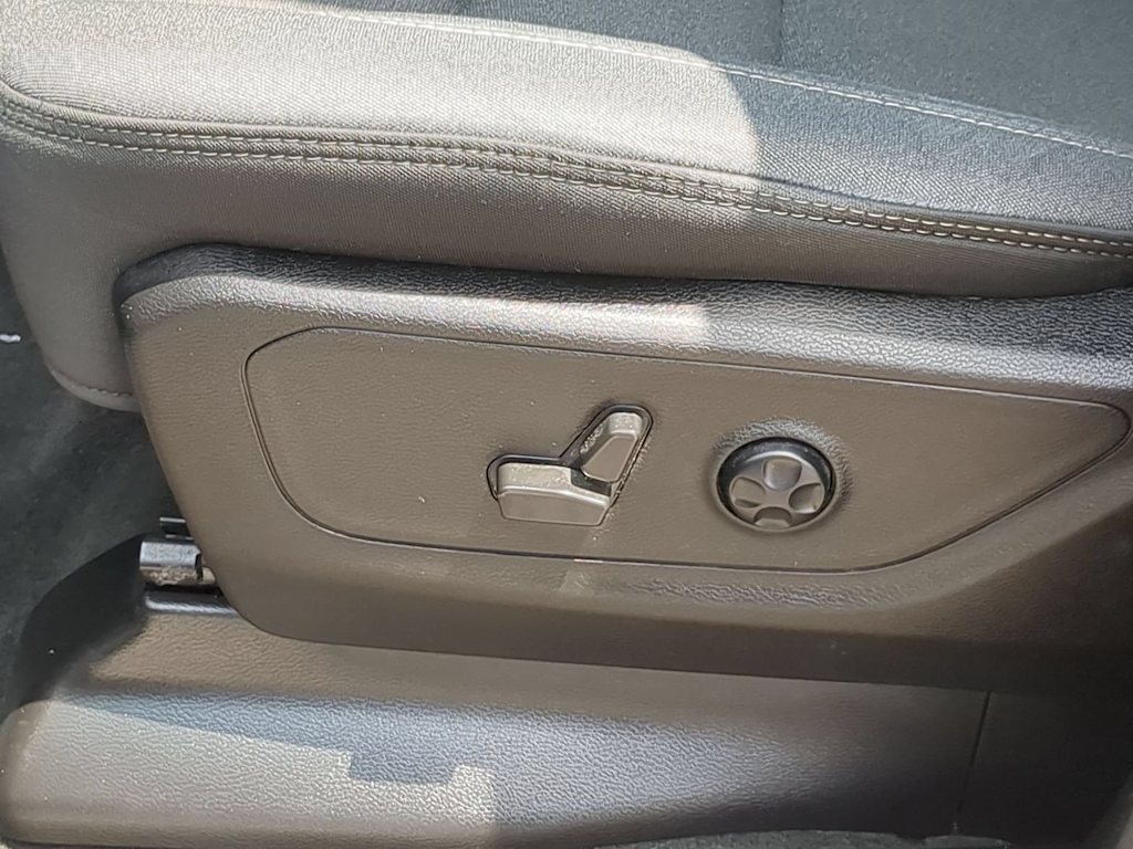 Thumbnail: 2021 RAM 1500 - 25