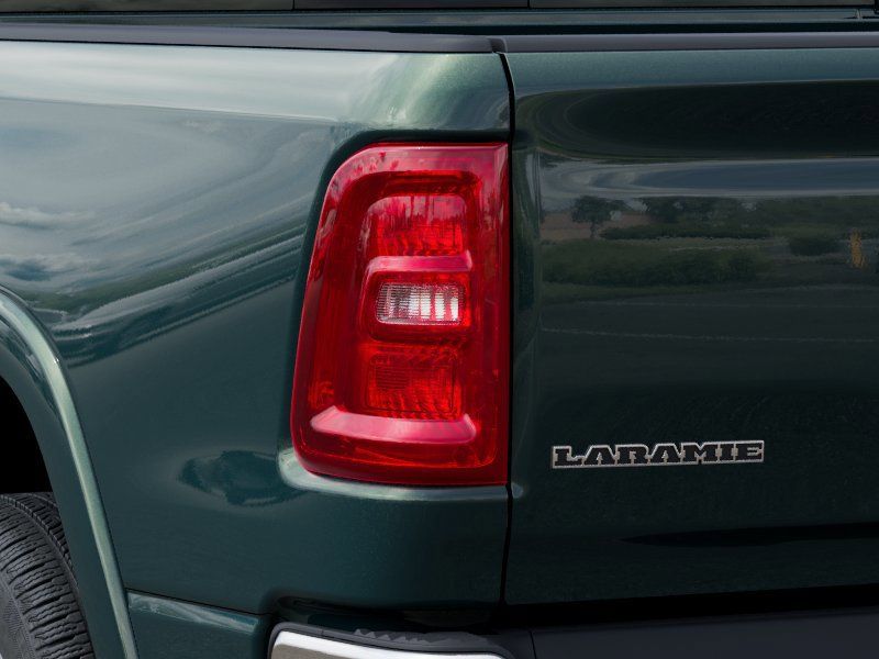 Thumbnail: 2026 RAM 1500 - 17