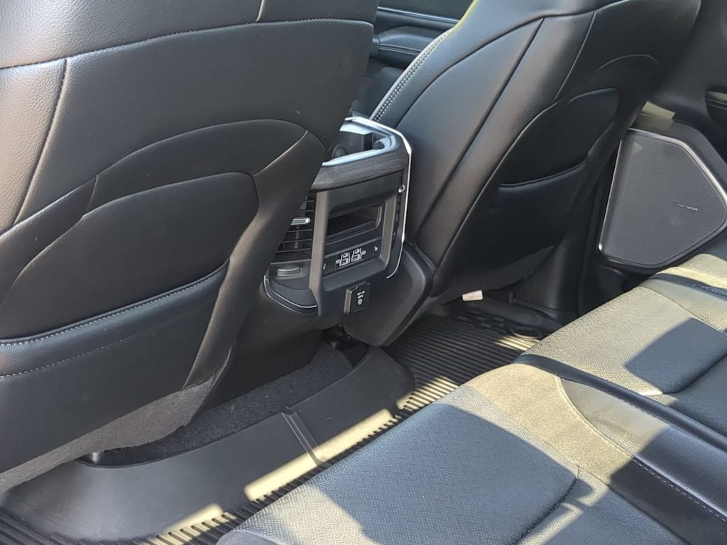 Thumbnail: 2025 RAM 1500 - 26