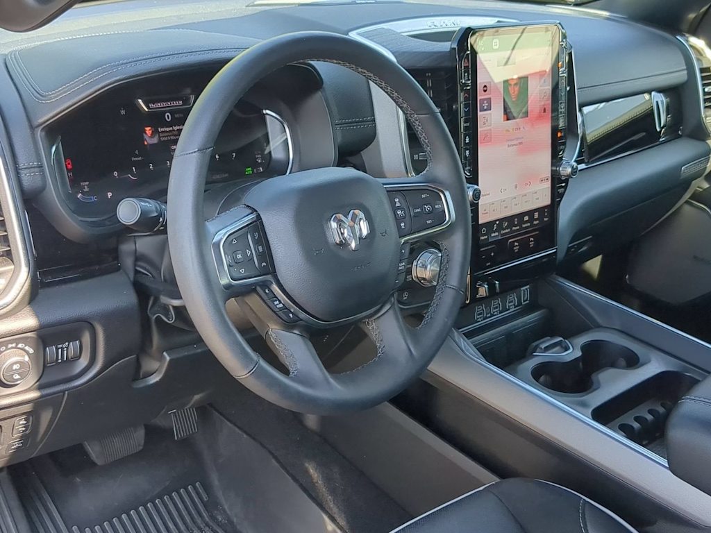 Thumbnail: 2025 RAM 1500 - 2
