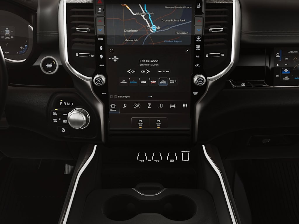 Thumbnail: 2026 RAM 1500 - 25