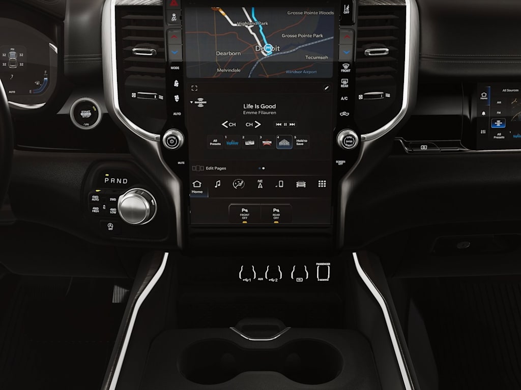 Thumbnail: 2026 RAM 1500 - 10