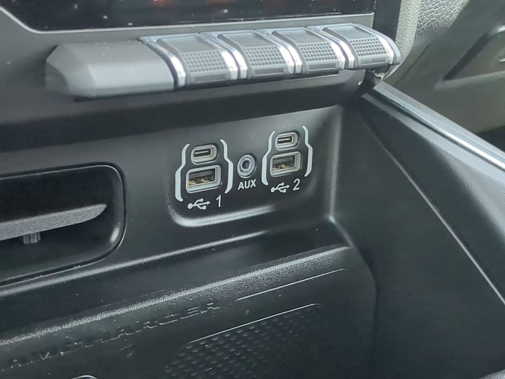 Thumbnail: 2023 RAM 1500 - 33