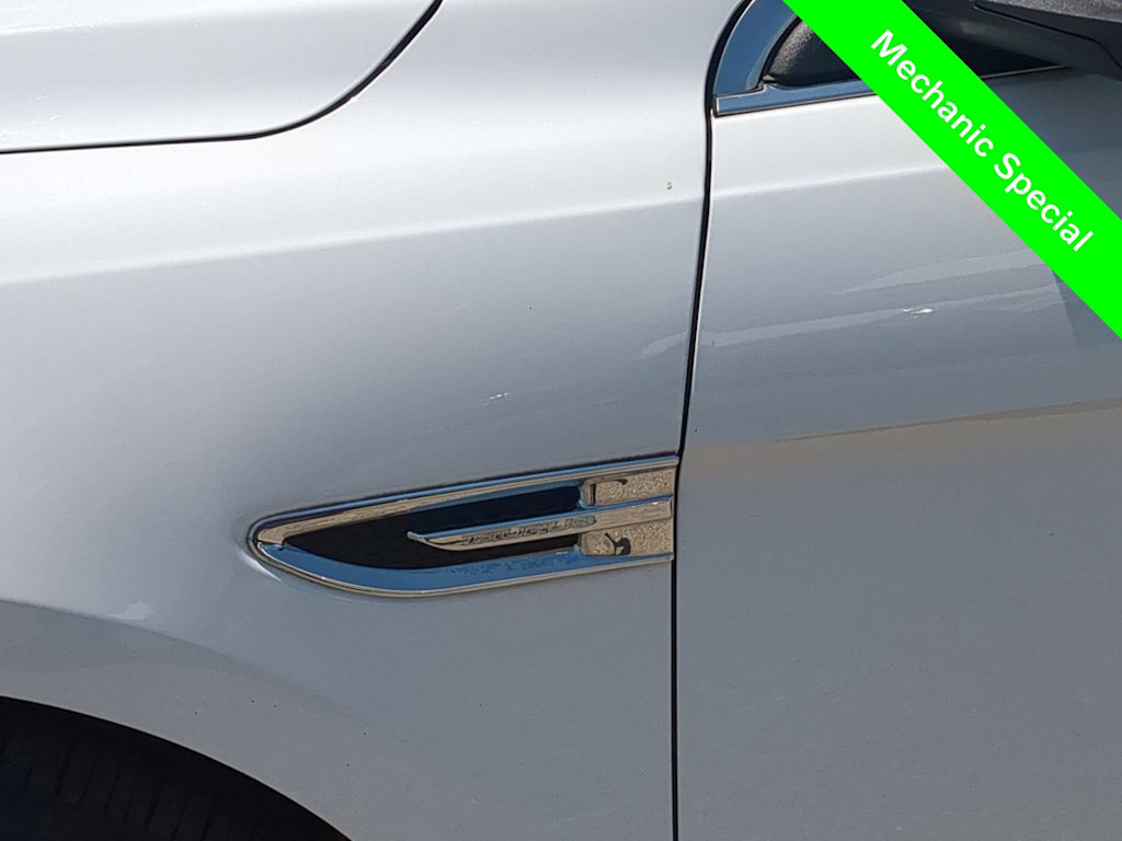 Thumbnail: 2015 Ford Taurus - 23