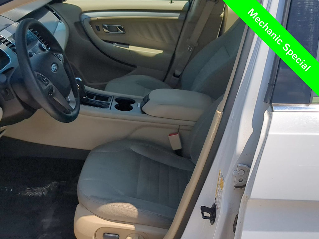 Thumbnail: 2015 Ford Taurus - 10