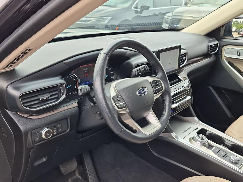Thumbnail: 2022 Ford Explorer - 2