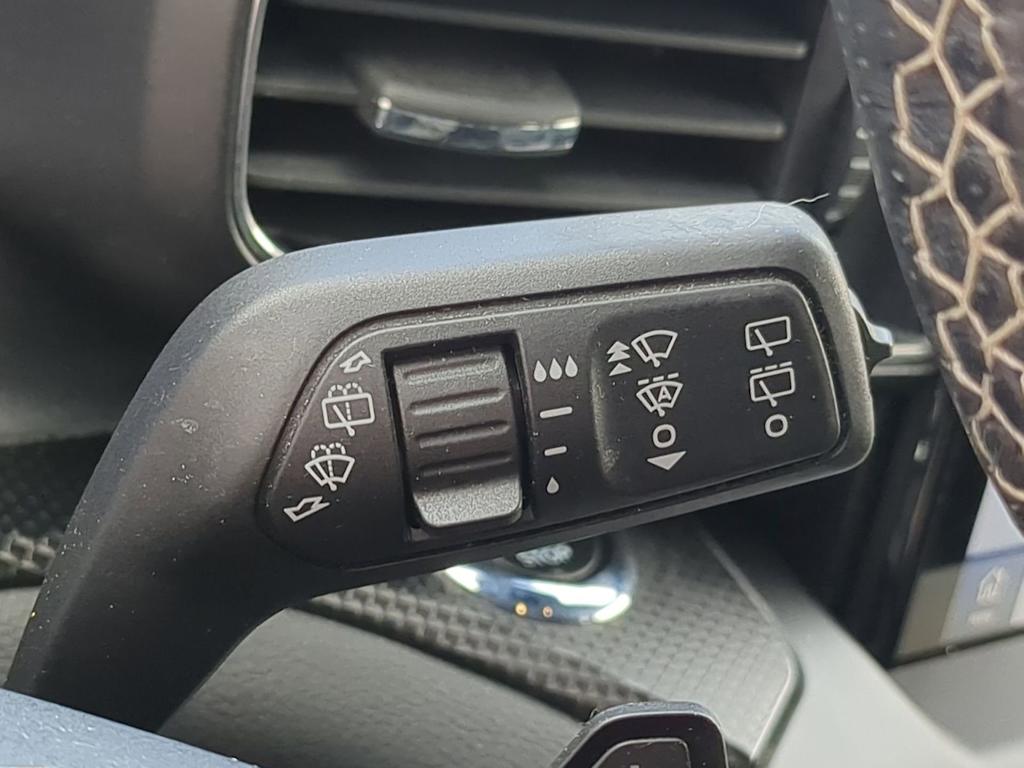 Thumbnail: 2020 Ford Explorer - 30