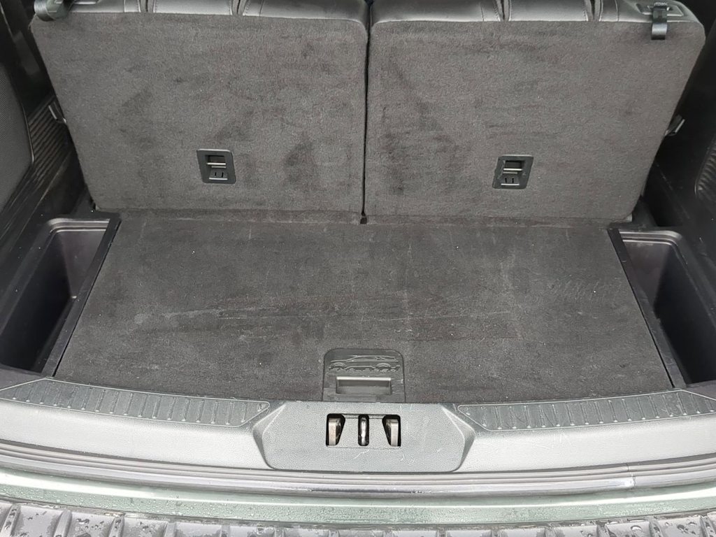 Thumbnail: 2022 Ford Explorer - 16