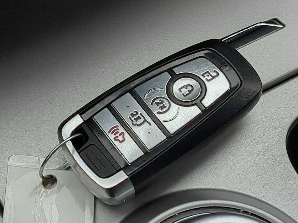 Thumbnail: 2022 Ford Explorer - 33