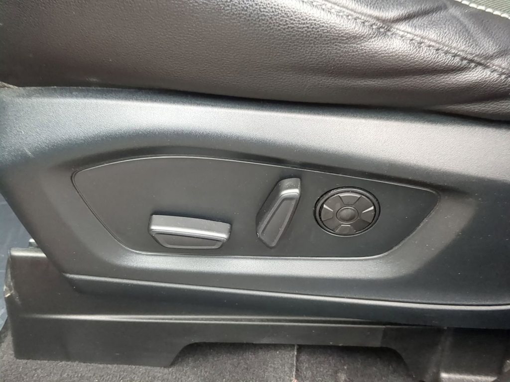 Thumbnail: 2022 Ford Explorer - 24