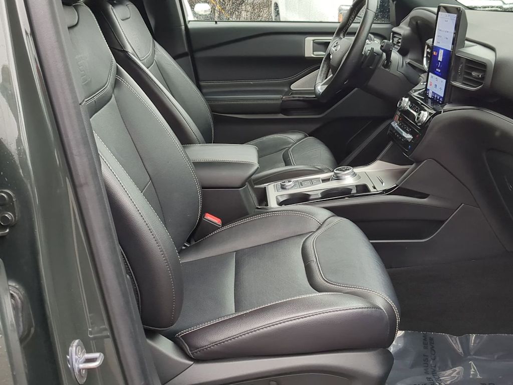 Thumbnail: 2022 Ford Explorer - 11