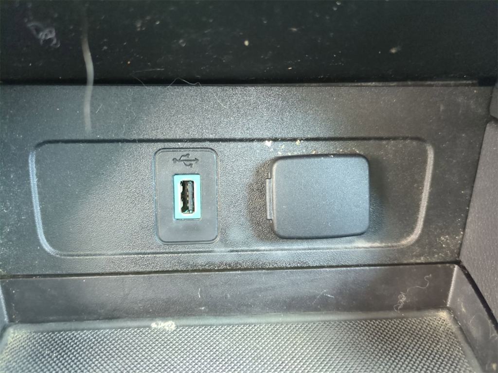 Thumbnail: 2019 Ford Escape - 33