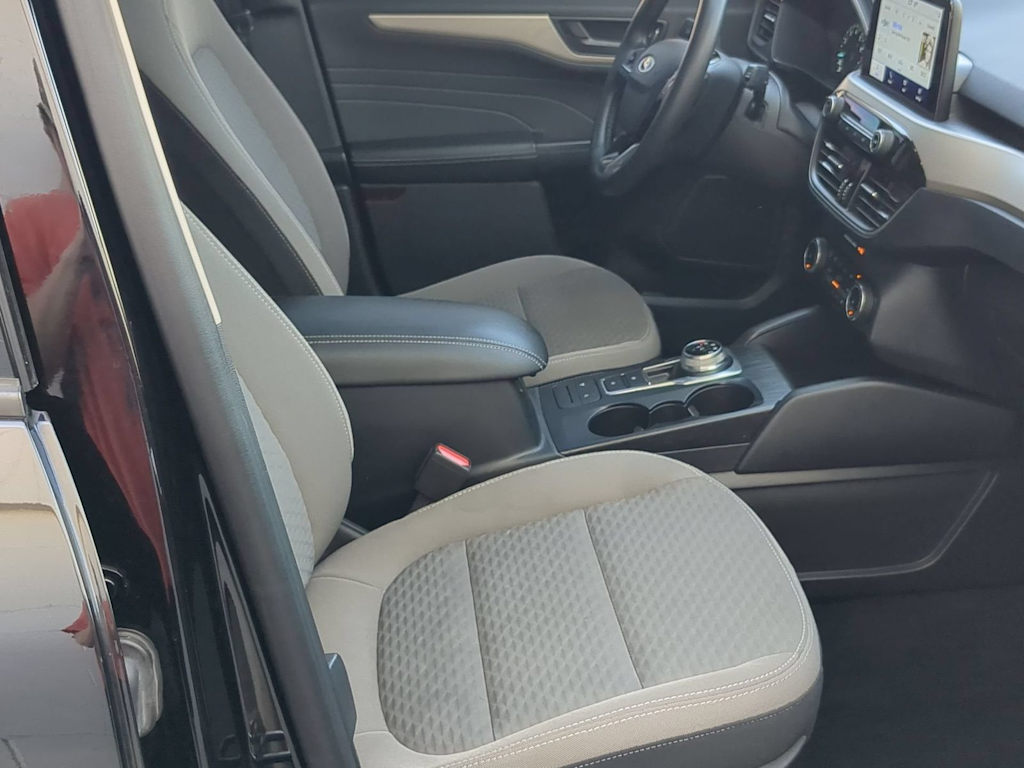 Thumbnail: 2022 Ford Escape - 12