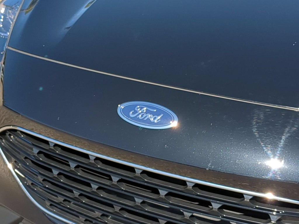 Thumbnail: 2022 Ford Escape - 7