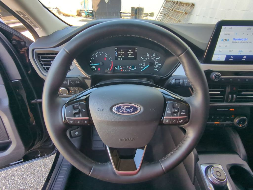 Thumbnail: 2022 Ford Escape - 14