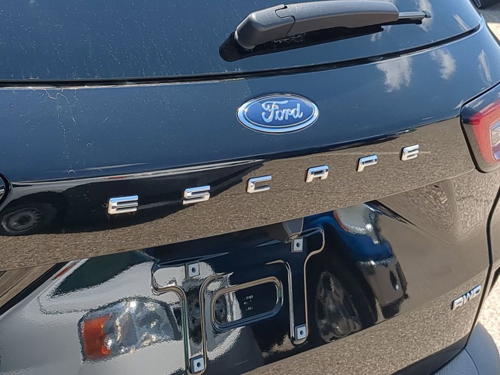 Thumbnail: 2024 Ford Escape - 24