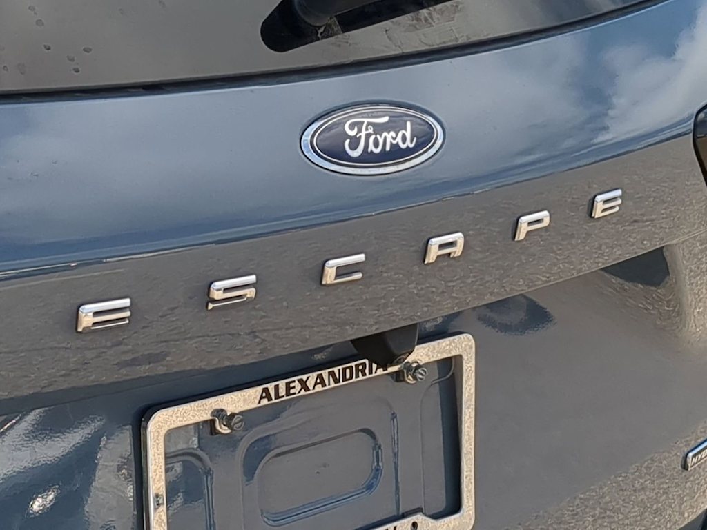 Thumbnail: 2023 Ford Escape - 7