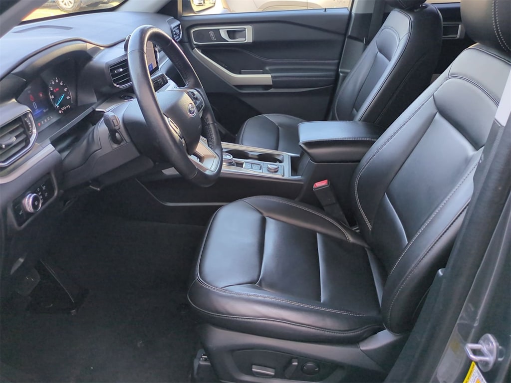 Thumbnail: 2023 Ford Explorer - 9