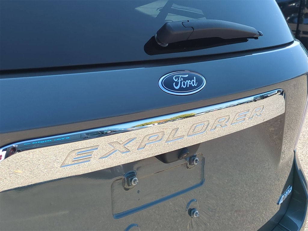 Thumbnail: 2023 Ford Explorer - 24