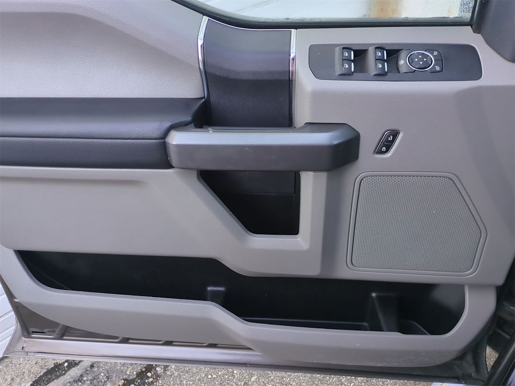 Thumbnail: 2022 Ford F-250 - 32