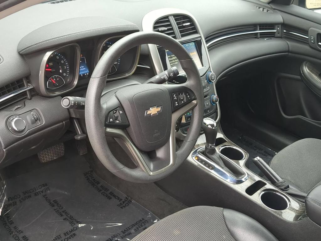 Thumbnail: 2016 Chevrolet Malibu - 2