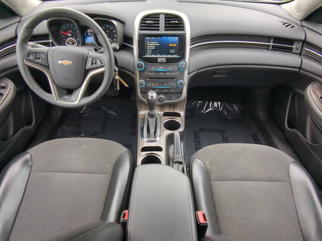 Thumbnail: 2016 Chevrolet Malibu - 9