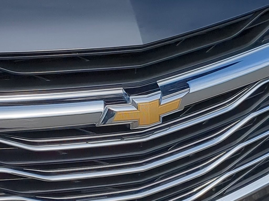 Thumbnail: 2023 Chevrolet Malibu - 6