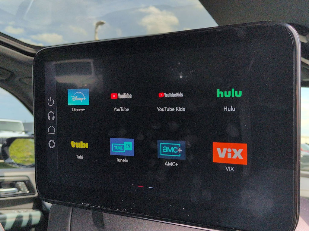 Thumbnail: 2025 GMC Yukon - 36
