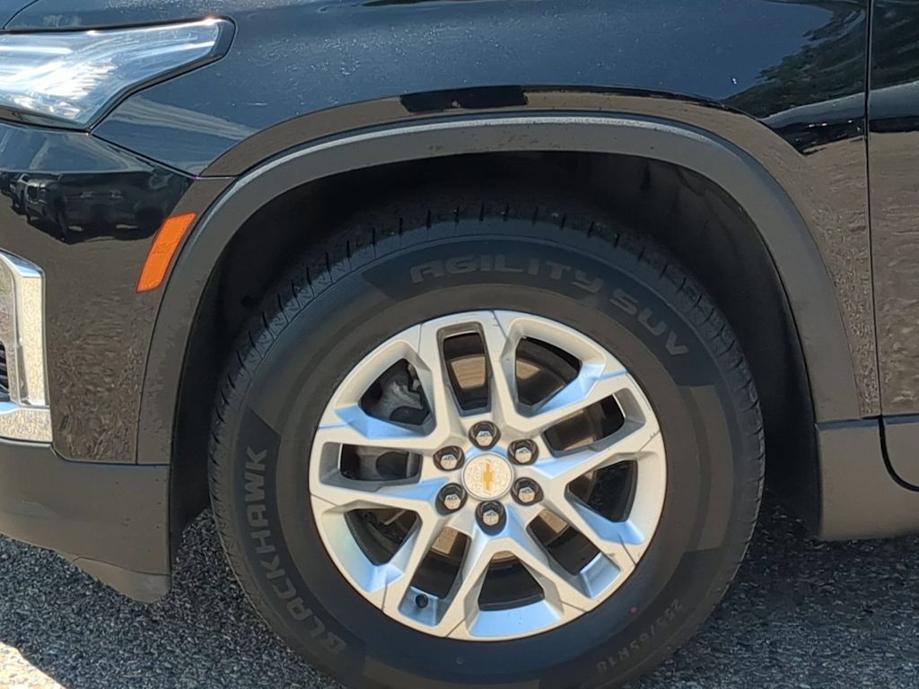 Thumbnail: 2023 Chevrolet Traverse - 8