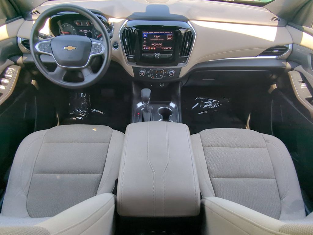 Thumbnail: 2023 Chevrolet Traverse - 9