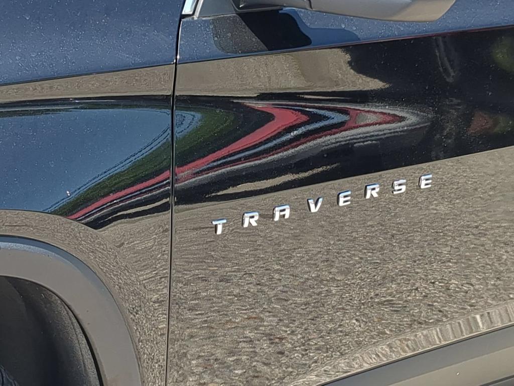 Thumbnail: 2023 Chevrolet Traverse - 7