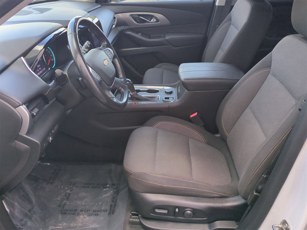 Thumbnail: 2020 Chevrolet Traverse - 10