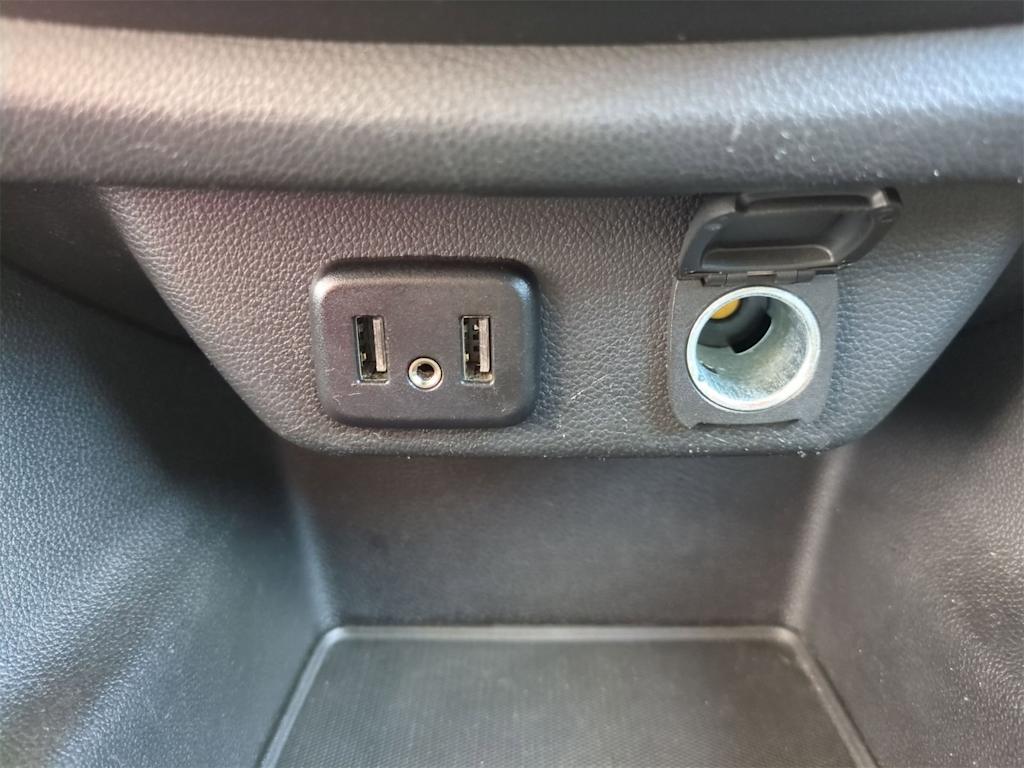 Thumbnail: 2020 Chevrolet Traverse - 35