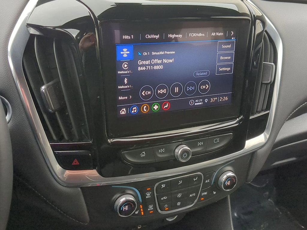 Thumbnail: 2023 Chevrolet Traverse - 14