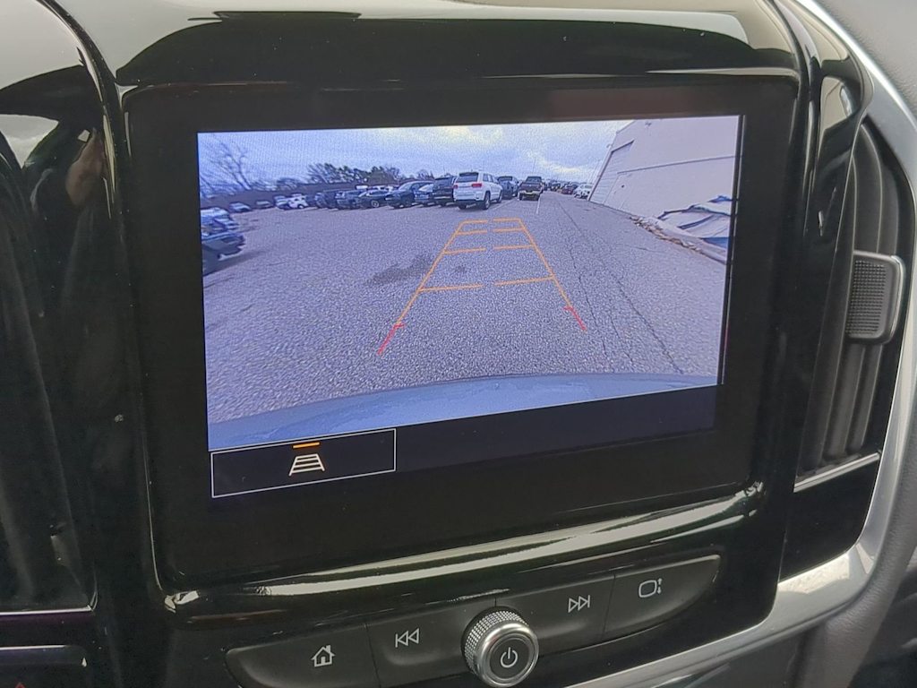 Thumbnail: 2023 Chevrolet Traverse - 31