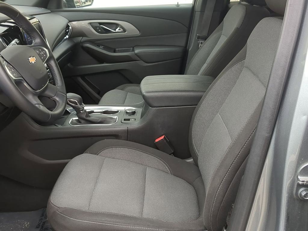 Thumbnail: 2023 Chevrolet Traverse - 10