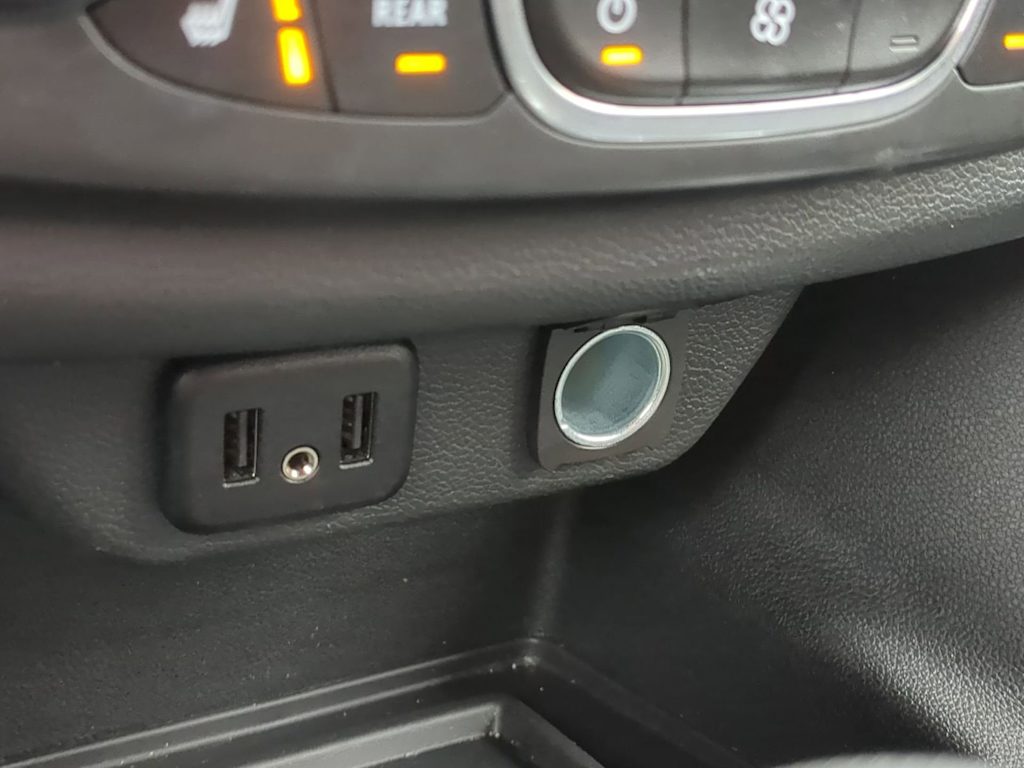 Thumbnail: 2023 Chevrolet Traverse - 32