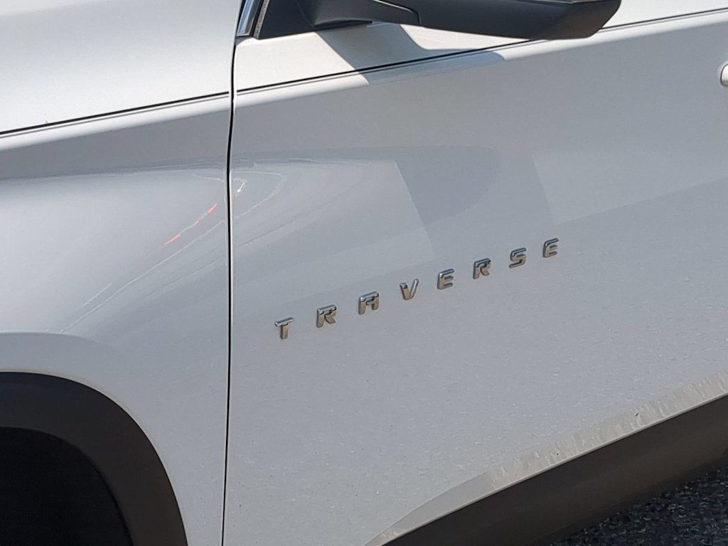 Thumbnail: 2023 Chevrolet Traverse - 24