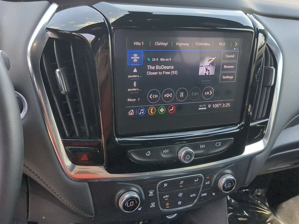 Thumbnail: 2023 Chevrolet Traverse - 14