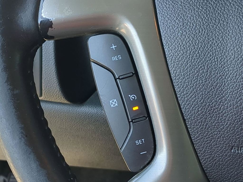 Thumbnail: 2013 Chevrolet Tahoe - 28