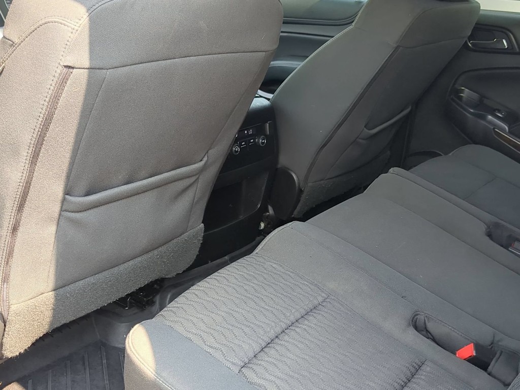 Thumbnail: 2019 Chevrolet Suburban - 12